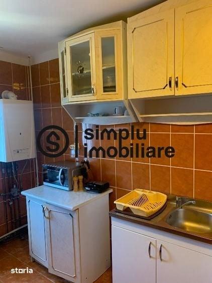 Apartament cu 2 camere semidecomandat în 1 Mai
