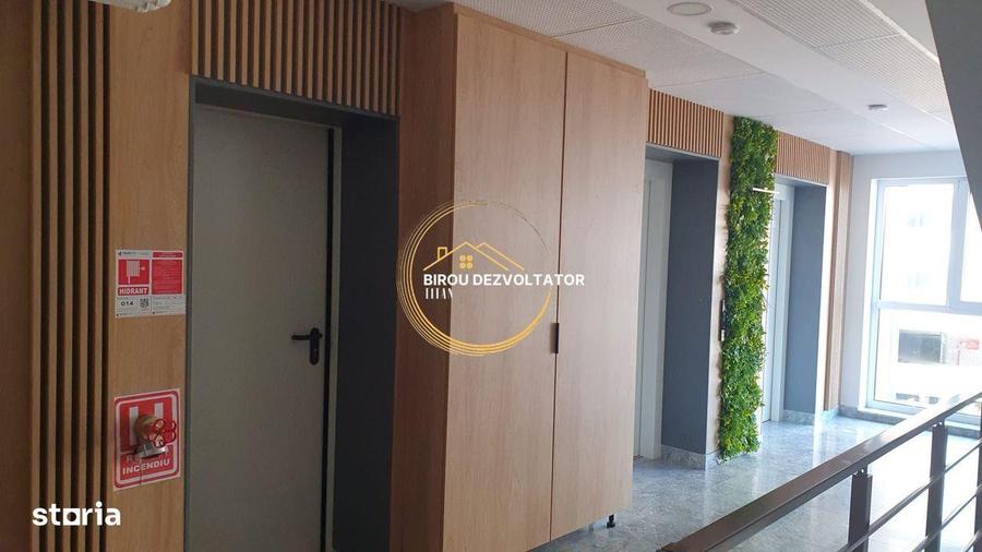 Apartament cu 2 camere decomandat în Titan — fotografia 1