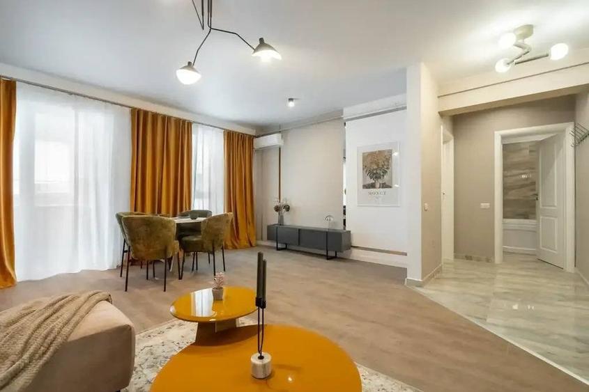 Apartament cu 2 camere decomandat în Central
