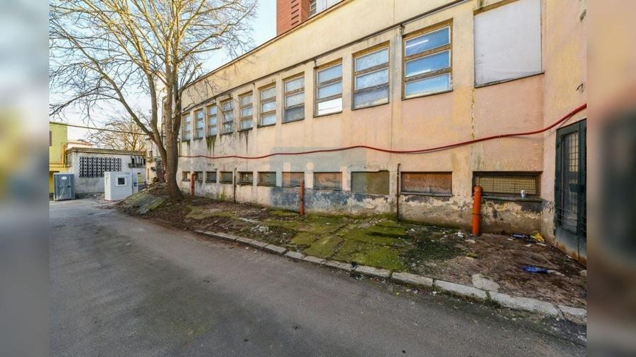 Hotel/Pensiune, de 2,538.4799804688 mp, în Central