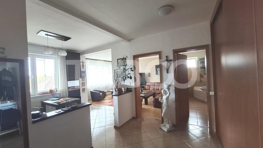 Apartament cu 2 camere decomandat, mobilat în Mihai Viteazul