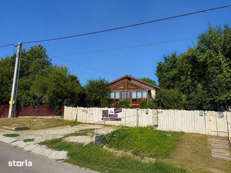 Uricani Iasi Doua Case in Una 108mp Ideala 2 Familii, 1330 mp teren - 5