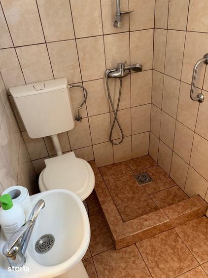 Casă cu 2 camere cu Teren 500 Mp în Central