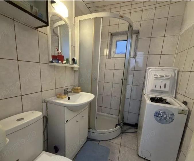 Apartament cu 2 camere decomandat în Cornișa