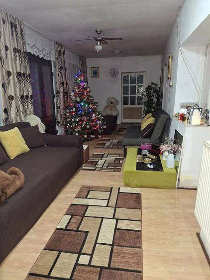 Casă cu 4 camere cu Teren 1770 Mp în Dudeștii Vechi