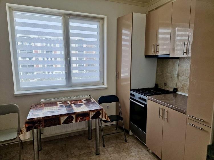 Inchiriez apartament cu 2 camere nou - 2