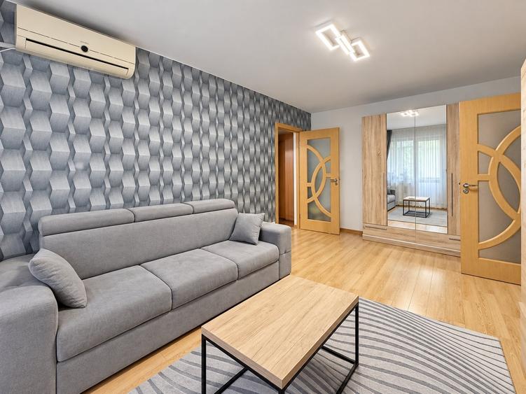 Apartament cu 2 camere semidecomandat în 1 Decembrie 1918