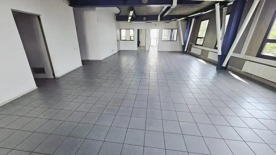 Spațiu comercial, de 370 mp, în Bucureștii Noi