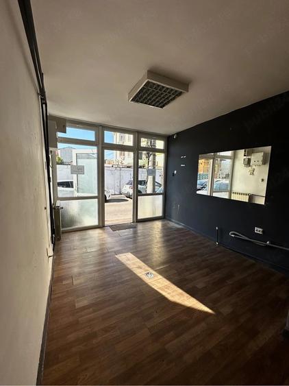 Spațiu comercial, de 20 mp, în Central