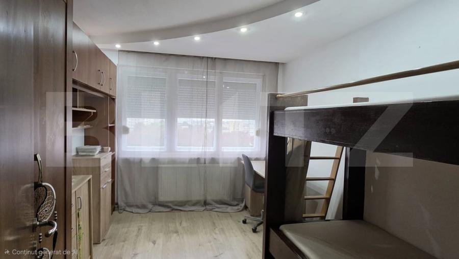 Apartament cu 3 camere decomandat, mobilat în Micro 14