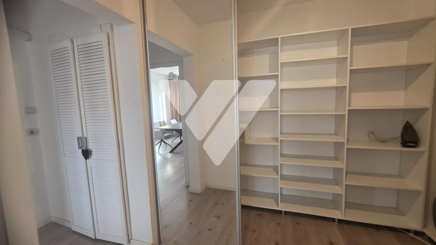 Apartament cu 3 camere decomandat, mobilat în Mihai Viteazul