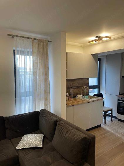 Apartament cu 2 camere decomandat în Universitate