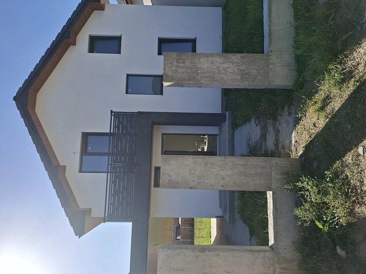 Casă cu 3 camere cu Teren 444 Mp în Central