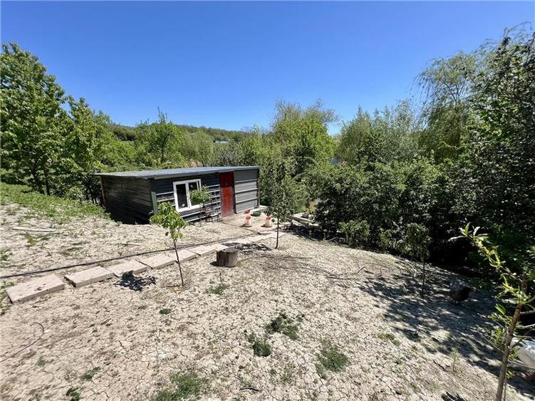 Casă cu 3 camere cu Teren 1200 Mp în Bârnova