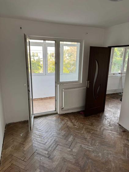 Apartament cu 2 camere semidecomandat în Solidarității