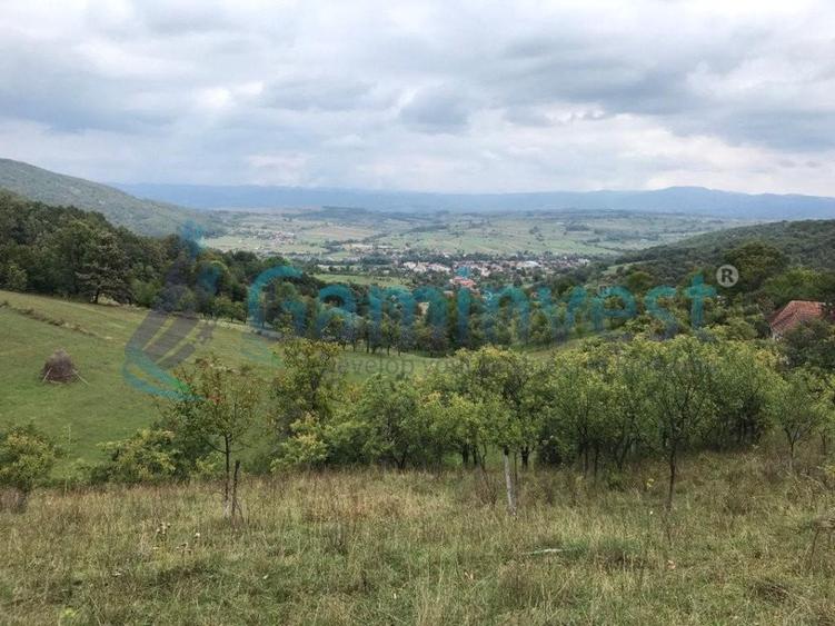 Teren agricol intravilan de 1400 mp, în Șuncuiuș