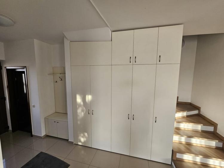 Duplex cu 4 camere cu Teren 300 Mp în Europa