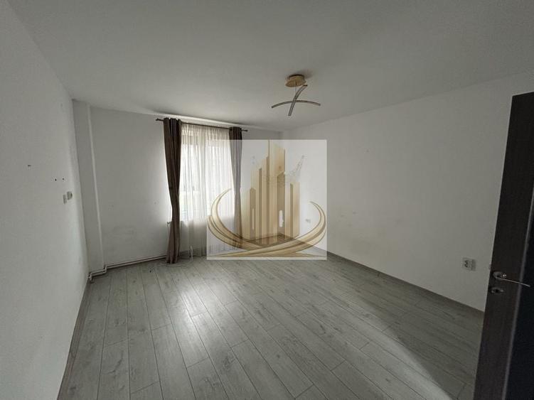 Casă individuală cu 5 camere cu Canalizare în Săcălaz