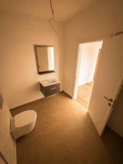 Apartament cu 2 camere decomandat în Parc Zăvoi