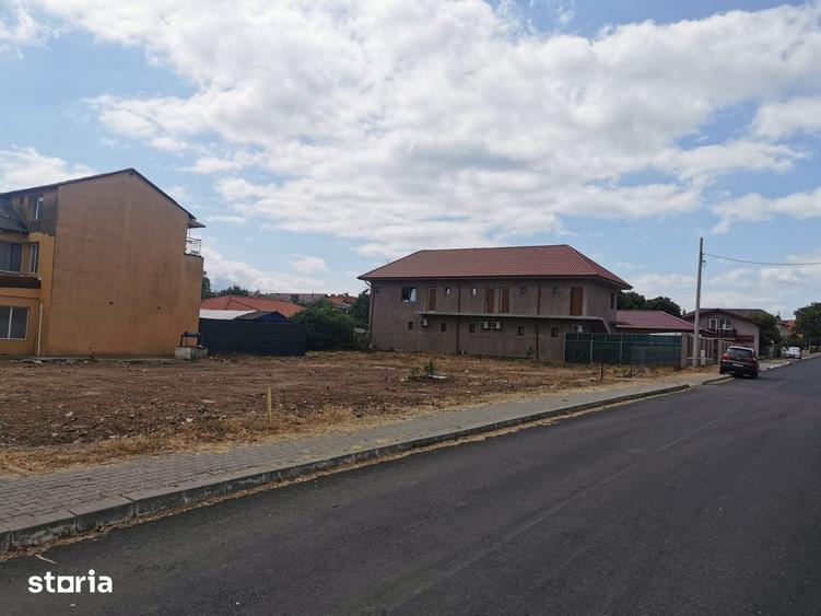 Teren de 912 mp, în Limanu