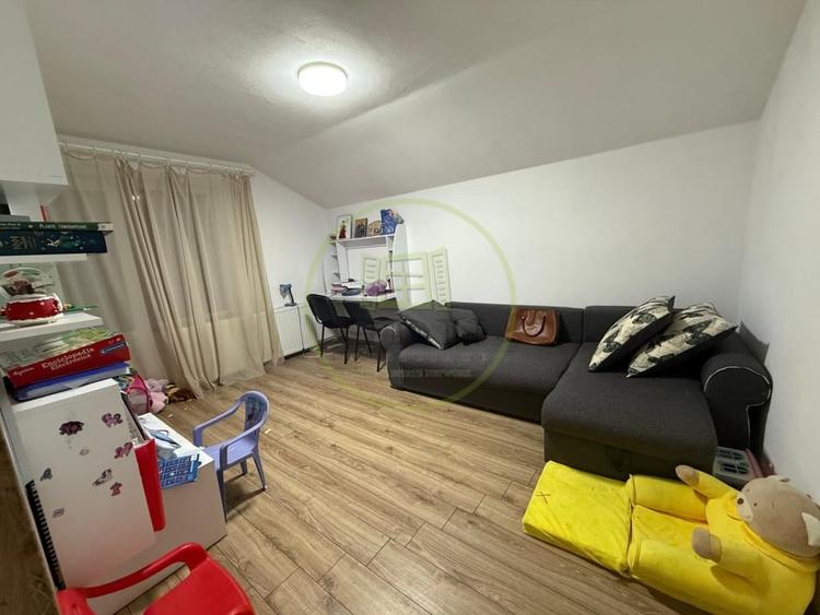 Casă individuală cu 3 camere cu Canalizare în Cârcea