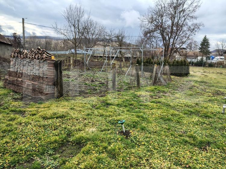 Casă individuală cu 4 camere cu Teren 1360 Mp în Așchileu Mare
