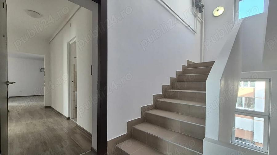 Spațiu comercial, de 880 mp, în Astra