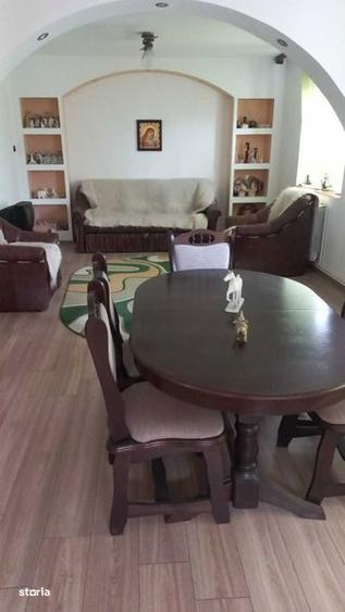 Casă cu 4 camere cu Teren 2500 Mp în Moțăieni