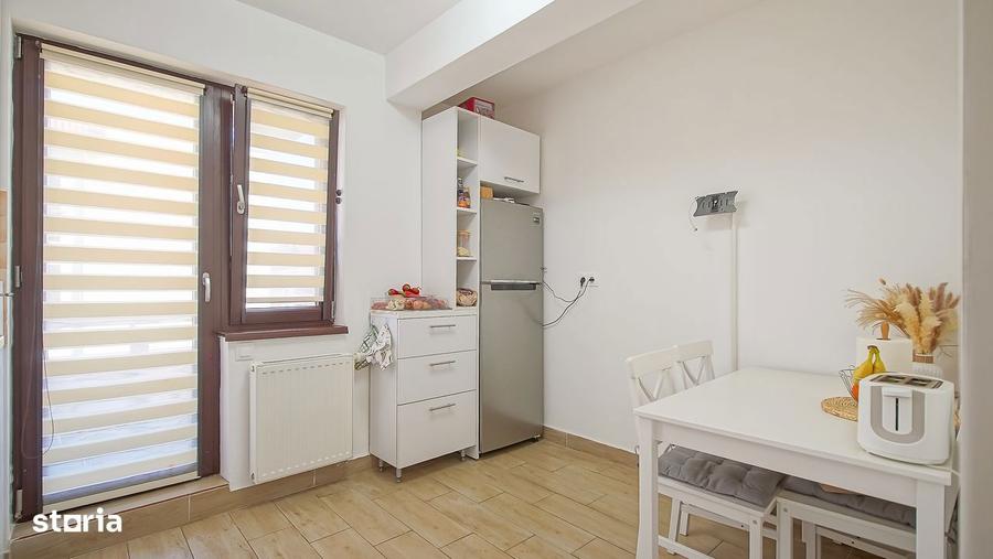 Apartament cu 2 camere decomandat, mobilat în Exterior Vest