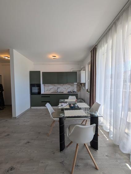 Apartament cu 2 camere semidecomandat în Florești