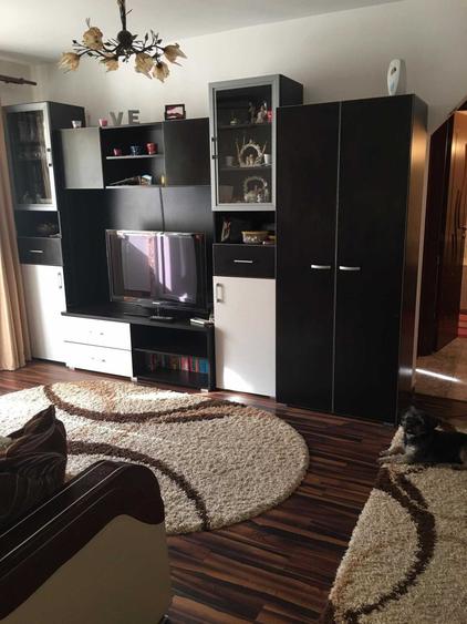 Apartament cu 2 camere semidecomandat în Mircea cel Bătrân