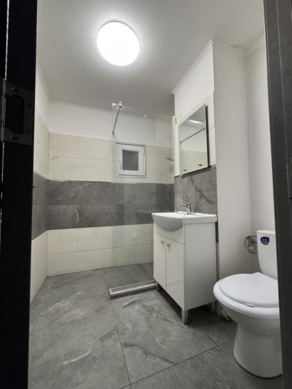 Apartament cu 2 camere decomandat în Broșteni