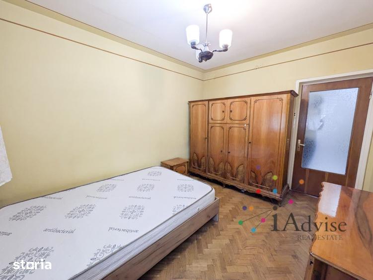 Apartament cu 3 camere decomandat în Sud
