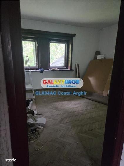 Spațiu comercial, de 1,050 mp, în Central