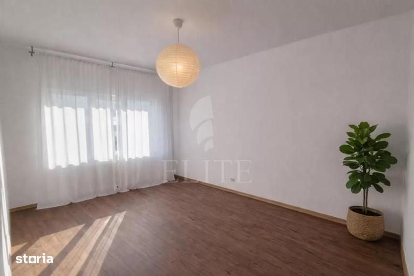 Apartament cu 3 camere decomandat în Sud