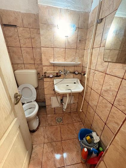 Garsonieră decomandată în Central