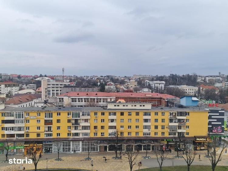 Apartament cu 4 camere decomandat în Ultracentral