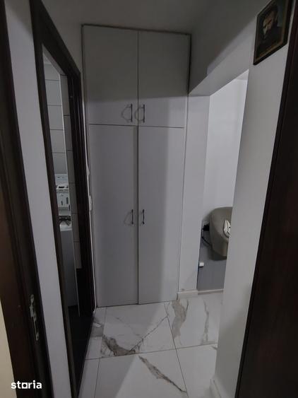 Apartament la Parter, 2 camere fara balcon situat in zona Confec?ii - 2
