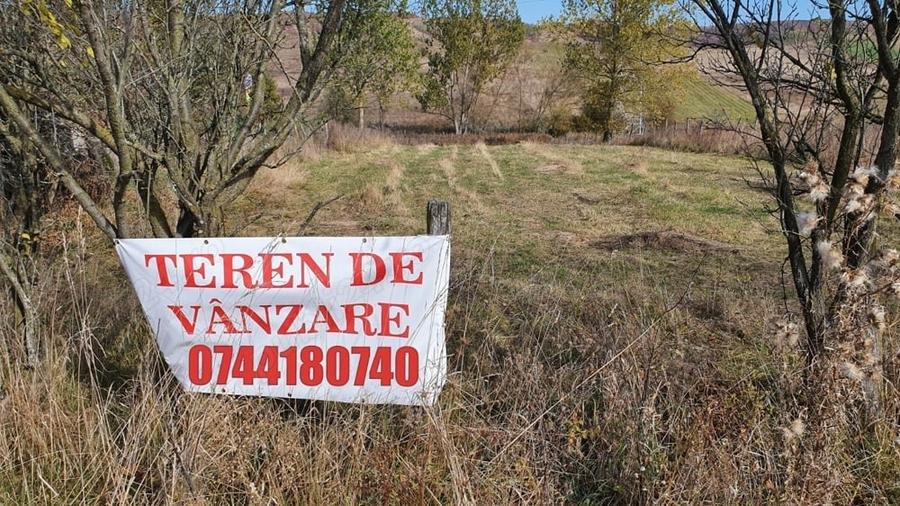 Teren de 2533 mp, în Săliște