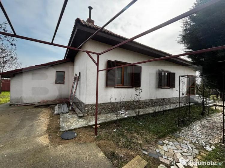 Casă cu 2 camere cu Teren 647 Mp în Central