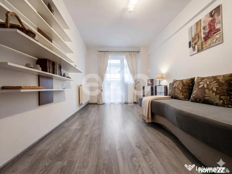 Apartament cu 4 camere decomandat în Florești