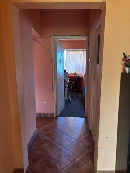 Apartament cu 3 camere decomandat în Gorjului
