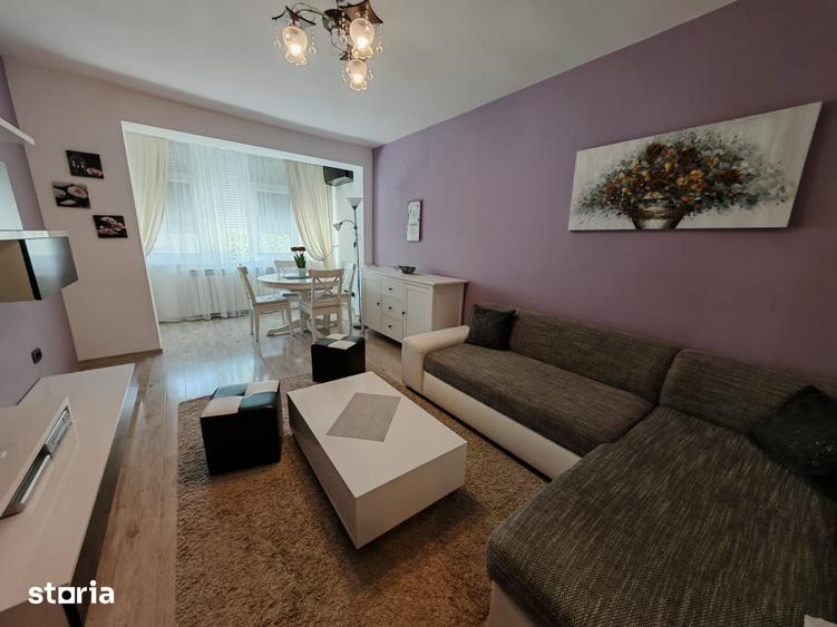 Apartament cu 2 camere în Micro 17
