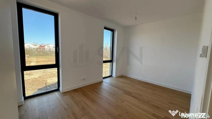 Casă cu 4 camere cu Teren 90 Mp în Grivița