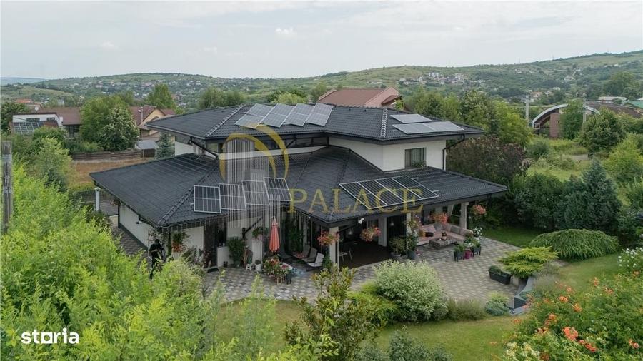 Casă cu 4 camere în Bucium