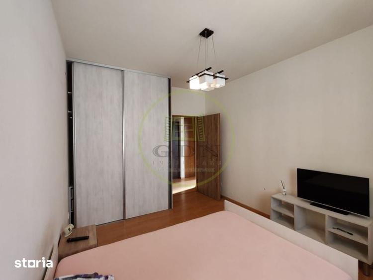 Apartament cu 3 camere decomandat, mobilat în Ștrand