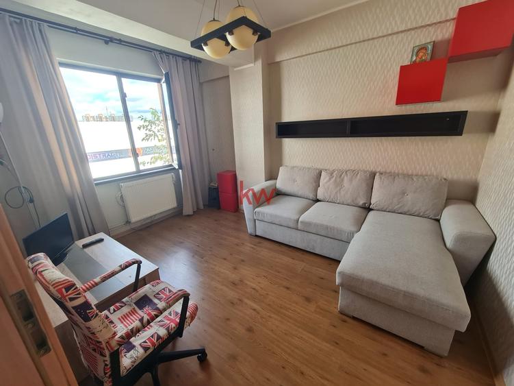 Apartament cu 2 camere decomandat, mobilat în Podul de Piatră