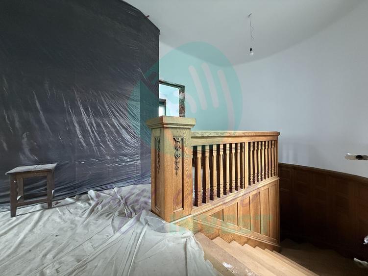 Apartament cu 3 camere semidecomandat în Universitate