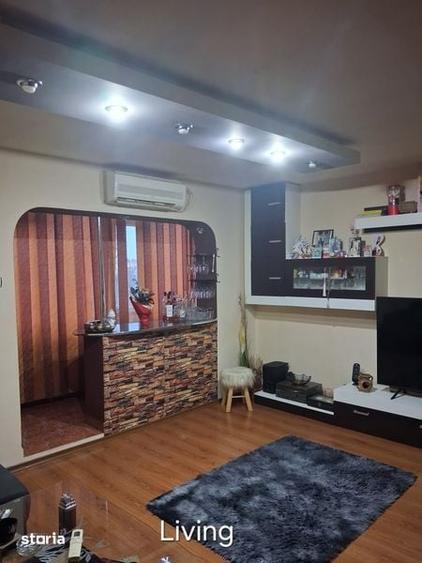 Apartament cu 4 camere decomandat în Giurgiului