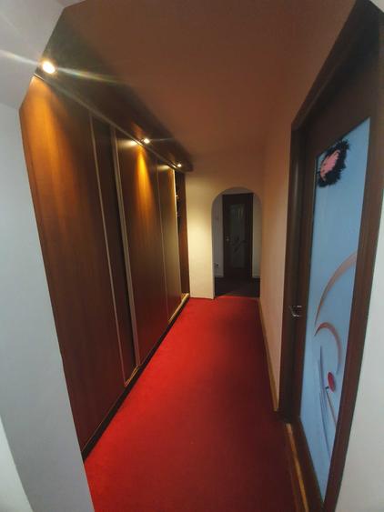 Apartament cu 2 camere decomandat în Podu Roș